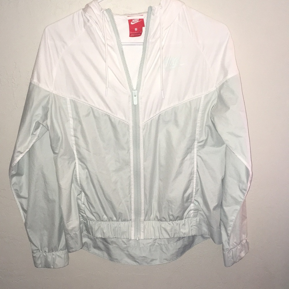 Women’s Nike Windbreaker